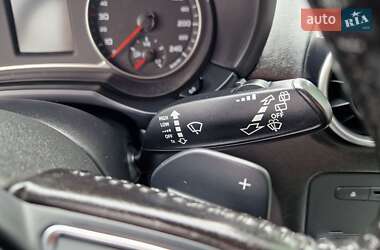 Хетчбек Audi A1 2012 в 