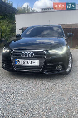 Хетчбек Audi A1 2012 в 