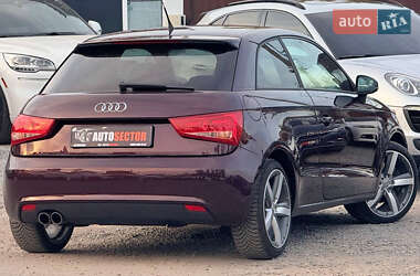 Хэтчбек Audi A1 2011 в 