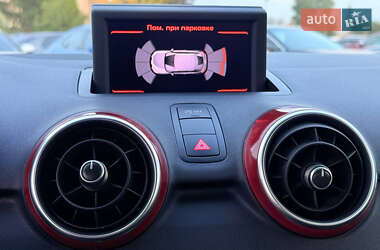 Хэтчбек Audi A1 2011 в 