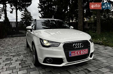 Хэтчбек Audi A1 2011 в 