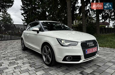 Хэтчбек Audi A1 2011 в 