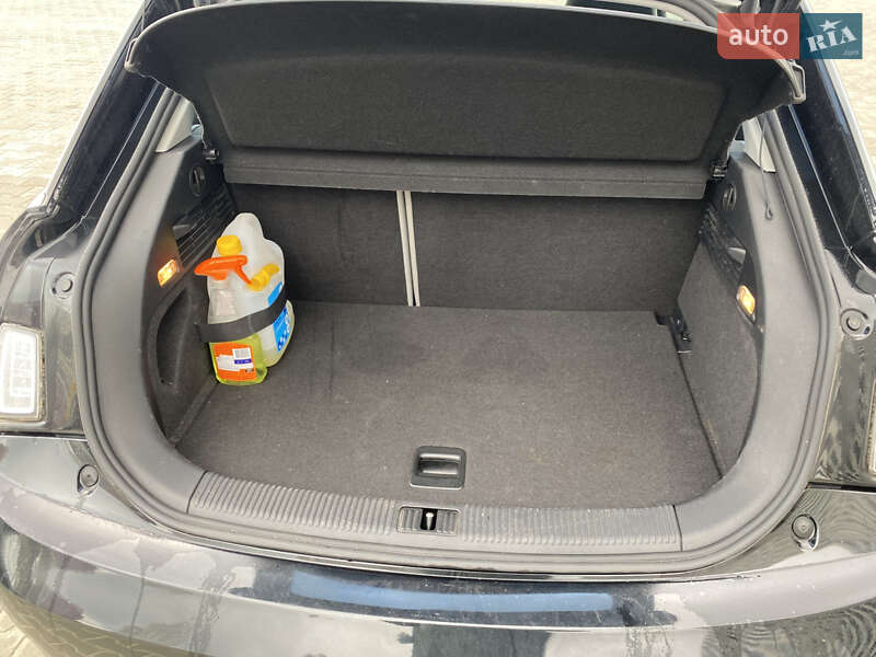 Хэтчбек Audi A1 2010 в Киеве