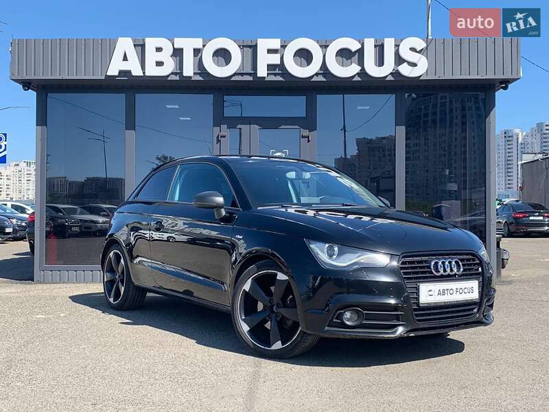 Хетчбек Audi A1 2011 в 