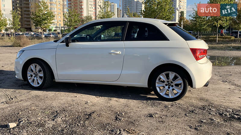 Хэтчбек Audi A1 2011 в Черкассах