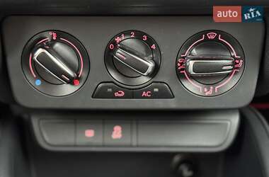 Хетчбек Audi A1 2011 в 