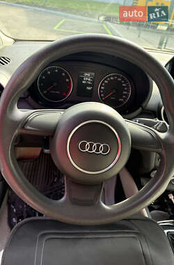 Хэтчбек Audi A1 2010 в Львове