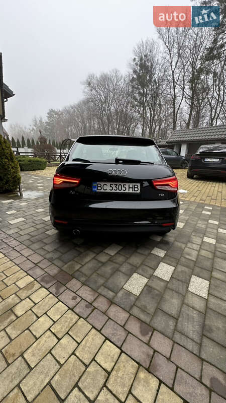Хэтчбек Audi A1 2015 в Львове