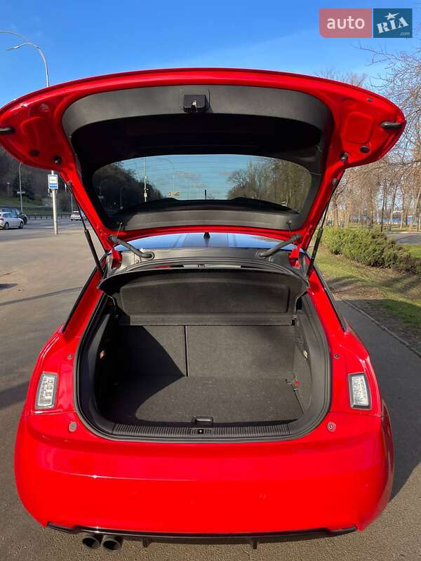 Хэтчбек Audi A1 2013 в Киеве