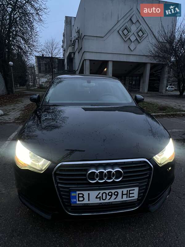 Хэтчбек Audi A1 2011 в Полтаве