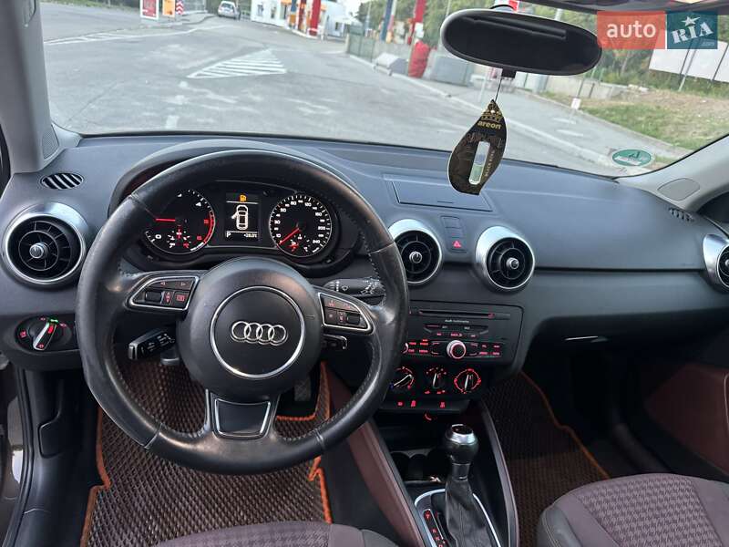 Хэтчбек Audi A1 2012 в Запорожье