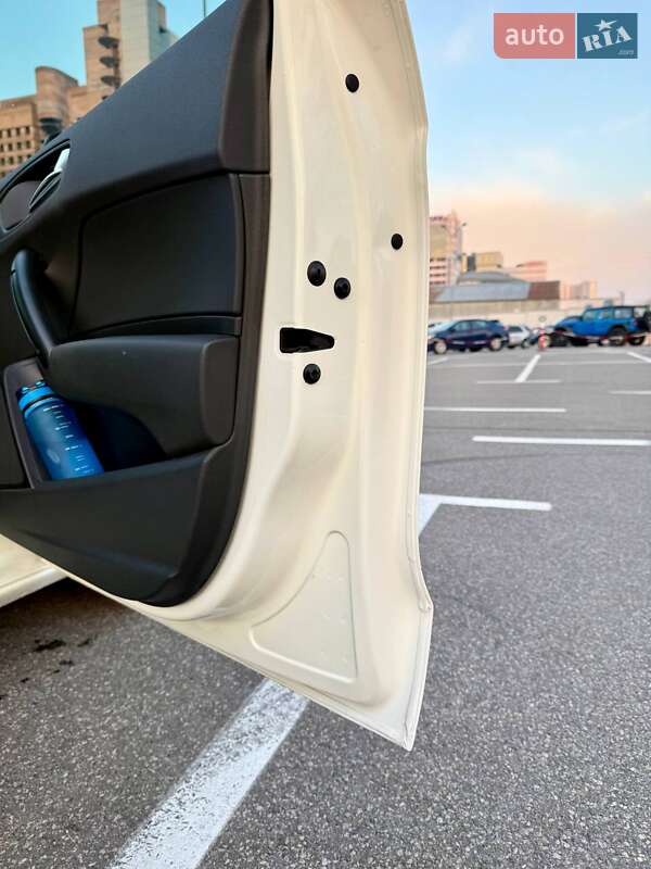 Хэтчбек Audi A1 2012 в Киеве