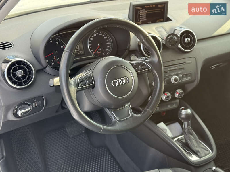 Хетчбек Audi A1 2010 в Харкові