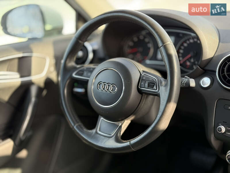 Хетчбек Audi A1 2010 в Харкові