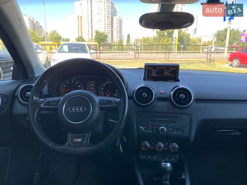 Хэтчбек Audi A1 2011 в Киеве