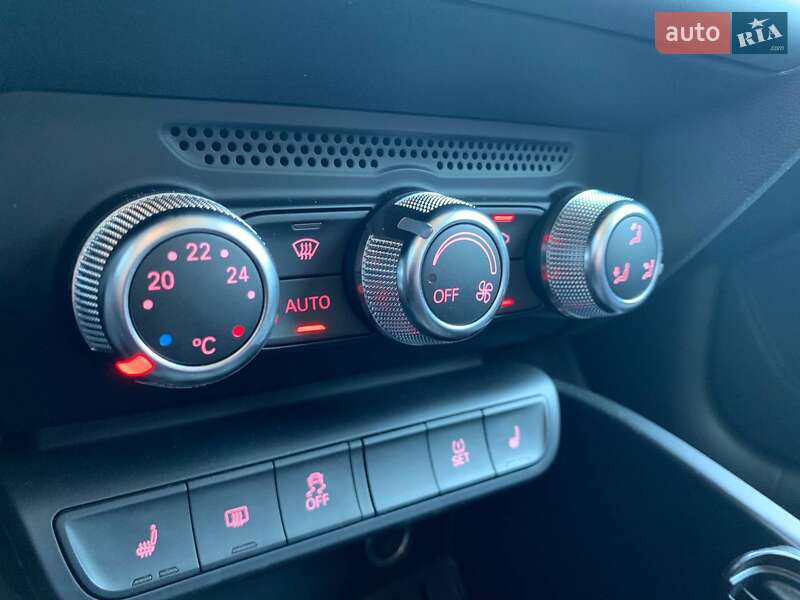 Хэтчбек Audi A1 2011 в Киеве