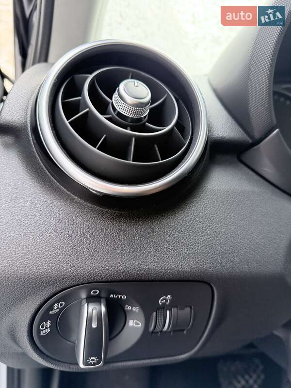 Хэтчбек Audi A1 2015 в Лозовой