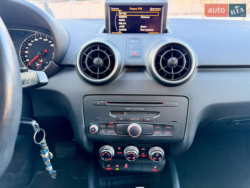Хетчбек Audi A1 2012 в Києві