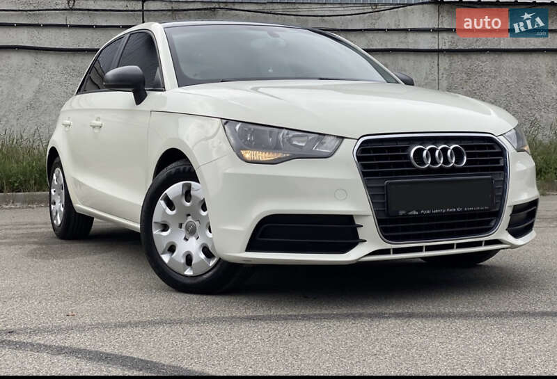 2013 Audi A1, VIN WAUZZZ8X3DB067380:plate — фото 1 (autoria)