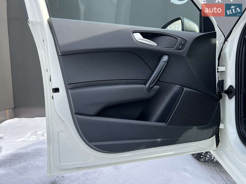 Хэтчбек Audi A1 2013 в Львове