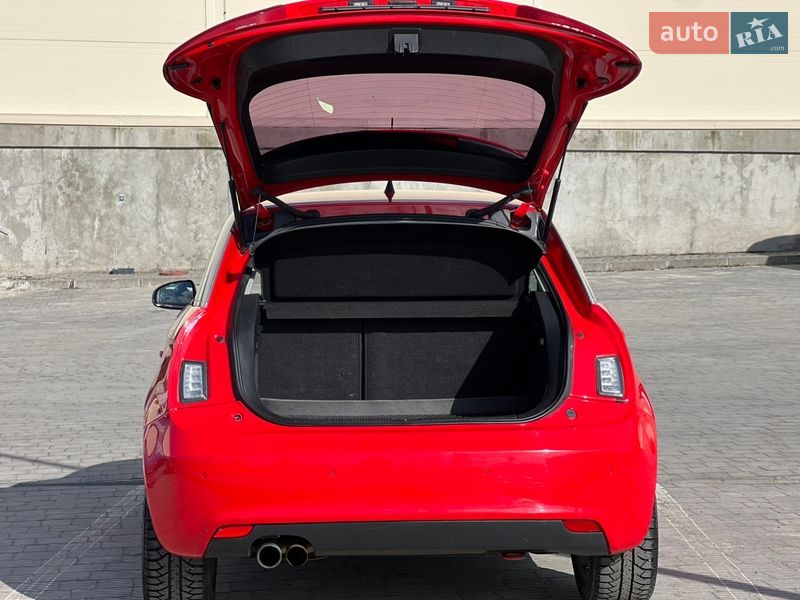 Хетчбек Audi A1 2011 в Львові