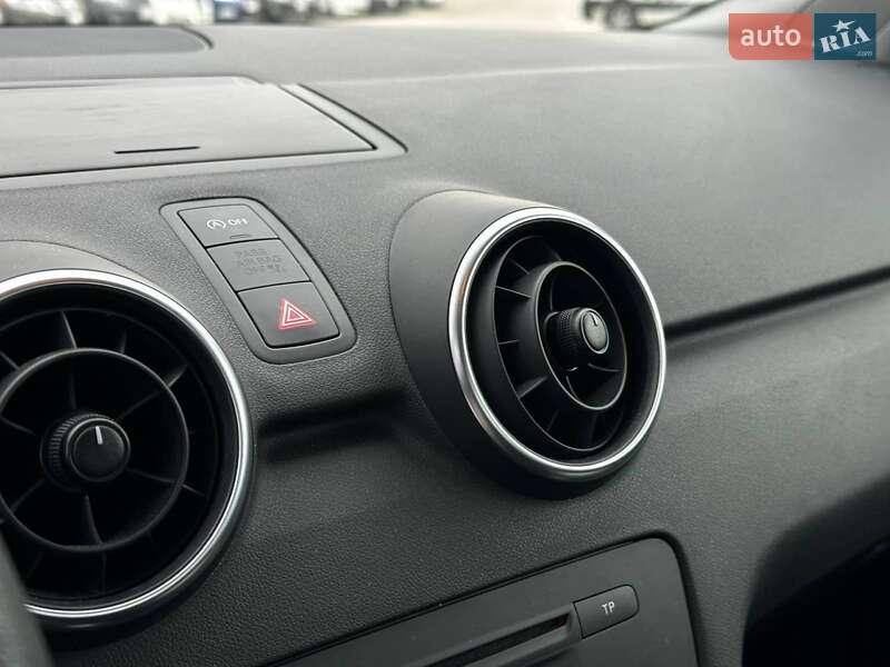 Хэтчбек Audi A1 2011 в Львове