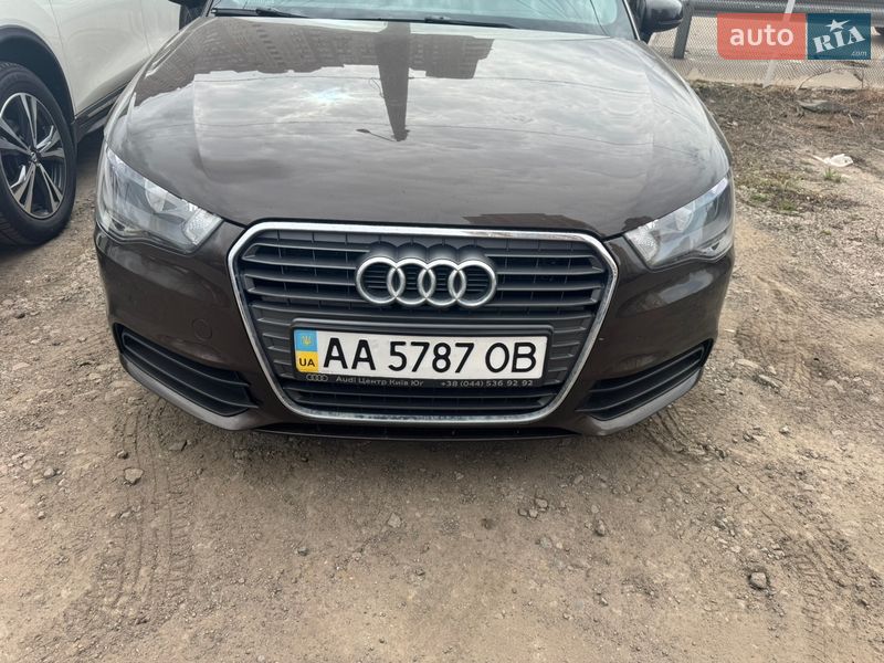 Хэтчбек Audi A1 2013 в Киеве