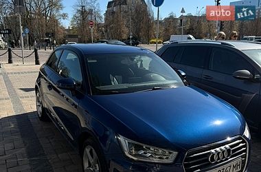 Хэтчбек Audi A1 2015 в Киеве