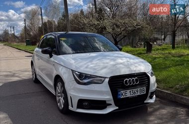 Хэтчбек Audi A1 2011 в Днепре