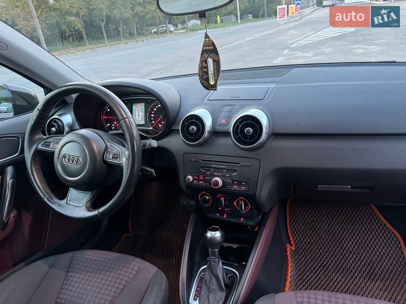 Хэтчбек Audi A1 2012 в Запорожье