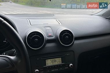 Хэтчбек Audi A1 2011 в Полтаве