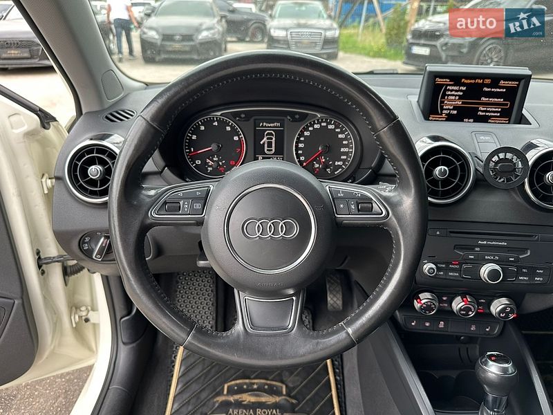 Хэтчбек Audi A1 2010 в Харькове