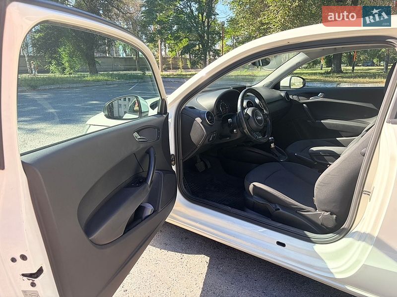 Хетчбек Audi A1 2010 в Запоріжжі