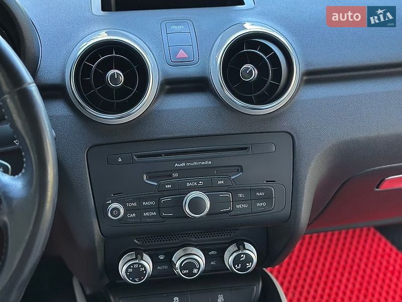 Хэтчбек Audi A1 2010 в Жмеринке