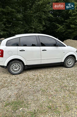 Хэтчбек Audi A2 2002 в Сторожинце