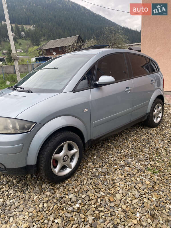Хэтчбек Audi A2 2002 в Верховине