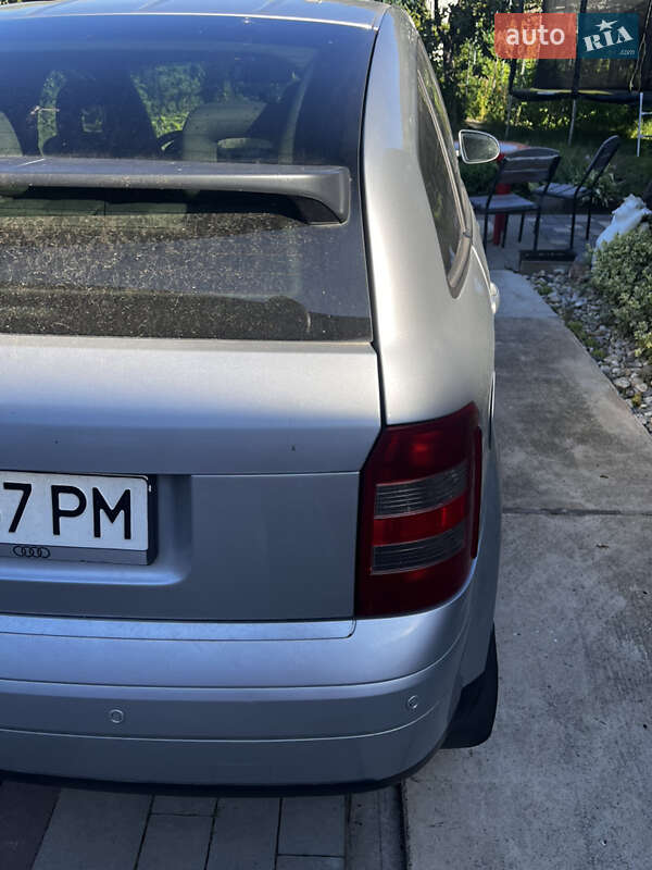 Хэтчбек Audi A2 2001 в Хусте