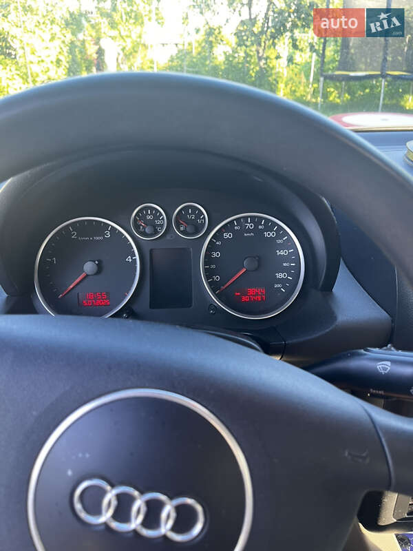 Хэтчбек Audi A2 2001 в Хусте