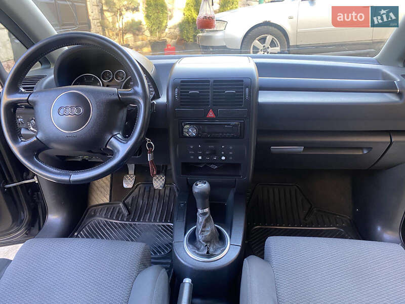 Хетчбек Audi A2 2003 в Виноградові