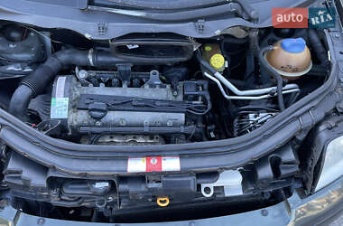 Хэтчбек Audi A2 2001 в 