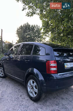 Хэтчбек Audi A2 2001 в 