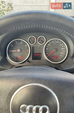 Хетчбек Audi A2 2002 в 