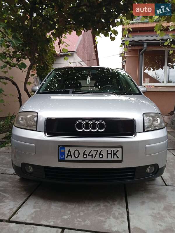 Хэтчбек Audi A2 2002 в Виноградове