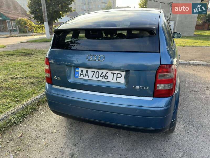Хэтчбек Audi A2 2002 в Нововолынске