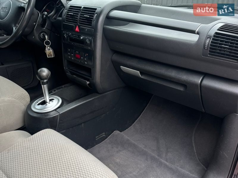 Хетчбек Audi A2 2002 в Сарнах