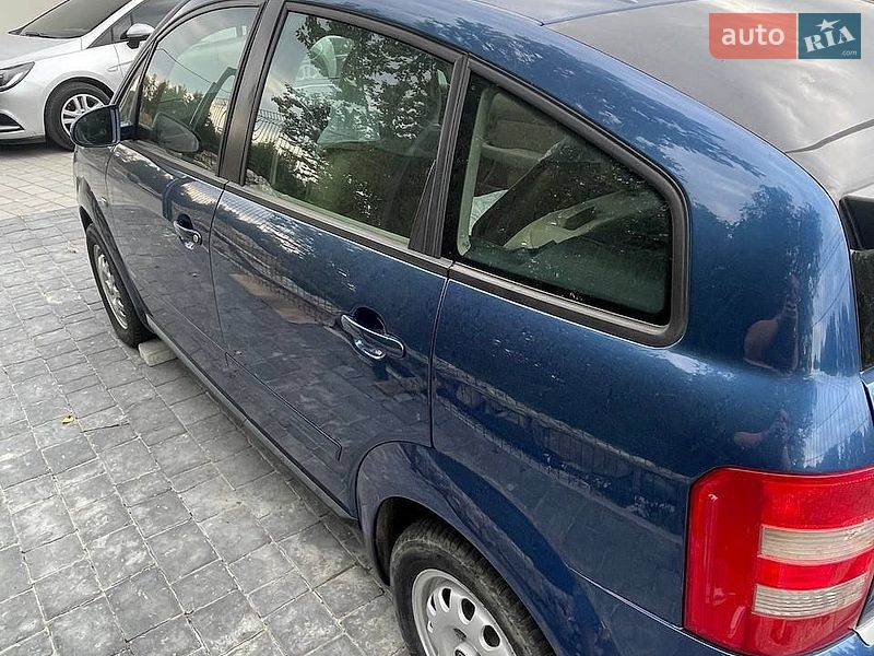 Хетчбек Audi A2 2004 в Яремчі фото 4 Хетчбек Audi A2 2004 в Яремчі