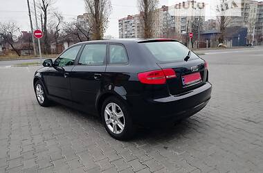 Хэтчбек Audi A3 Sportback 2010 в Хмельницком