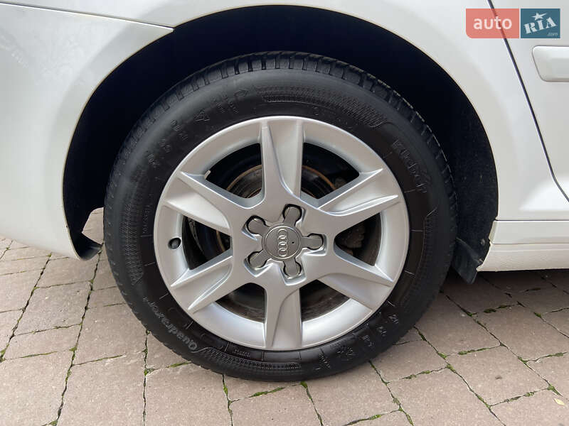 Хетчбек Audi A3 Sportback 2012 в Бучачі