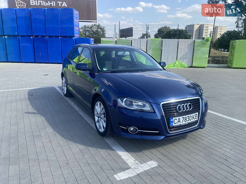 Хэтчбек Audi A3 Sportback 2011 в Умани