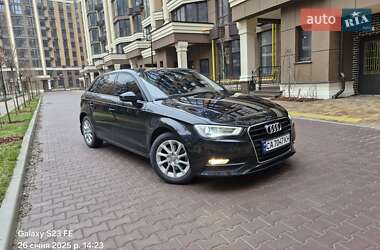 Хетчбек Audi A3 Sportback 2015 в Софіївській Борщагівці